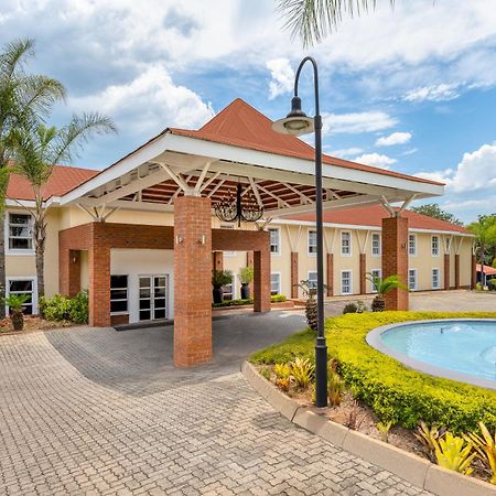 Protea Hotel By Marriott Nelspruit Mbombela Extérieur photo