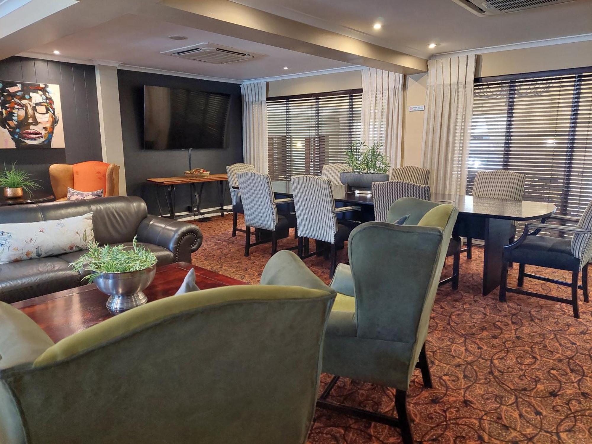 Protea Hotel By Marriott Nelspruit Mbombela Extérieur photo
