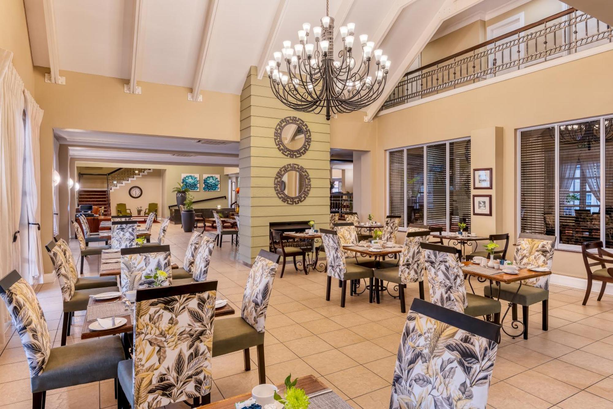 Protea Hotel By Marriott Nelspruit Mbombela Extérieur photo